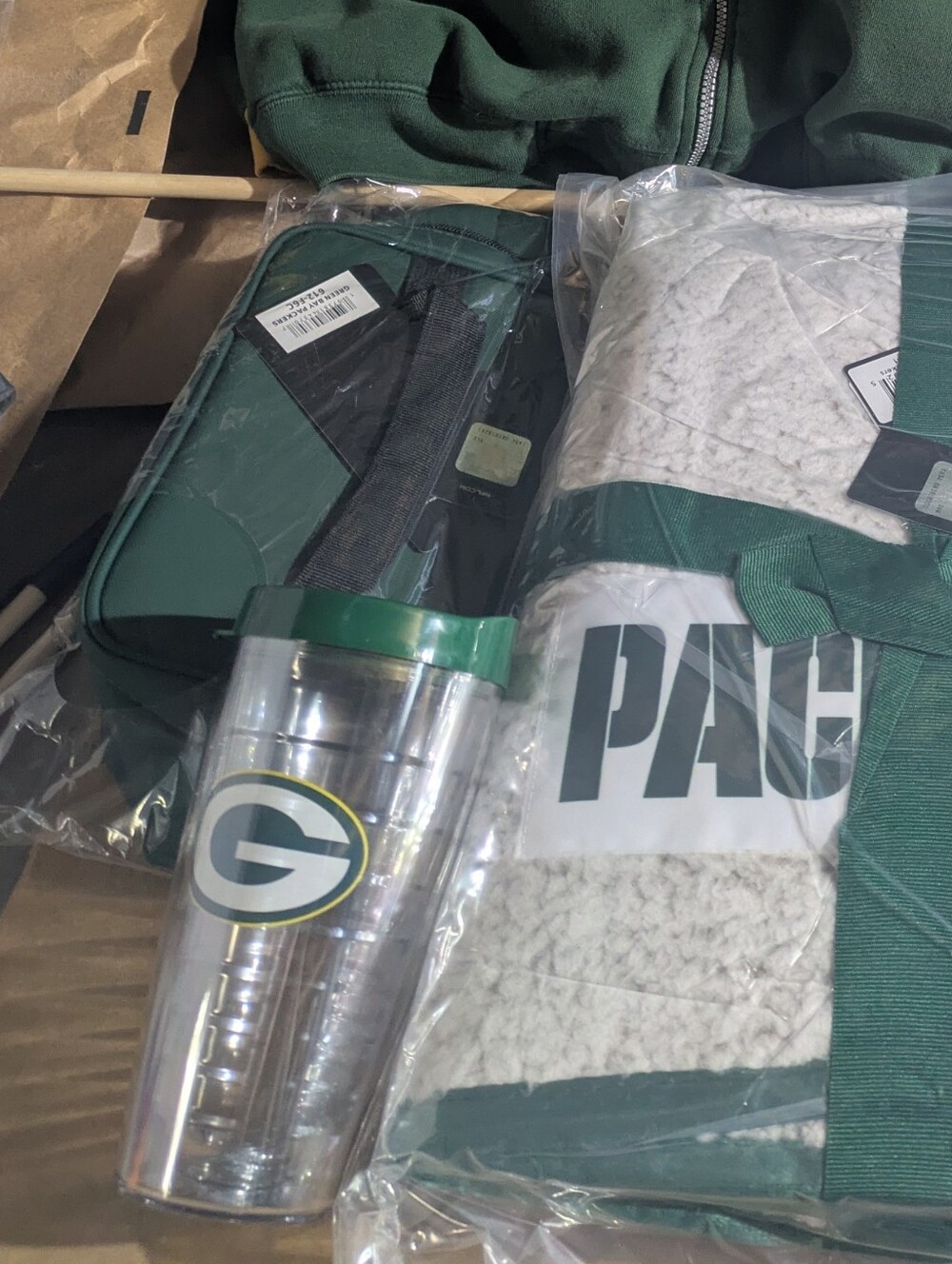 Green Bay Packers Sherpa Throw Blanket, Tumbler, Can Cooler